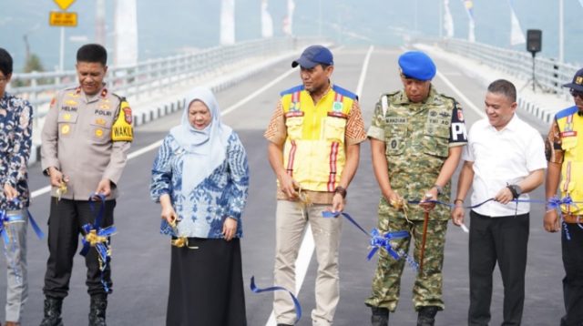 Jembatan Palu IV resmi dibuka