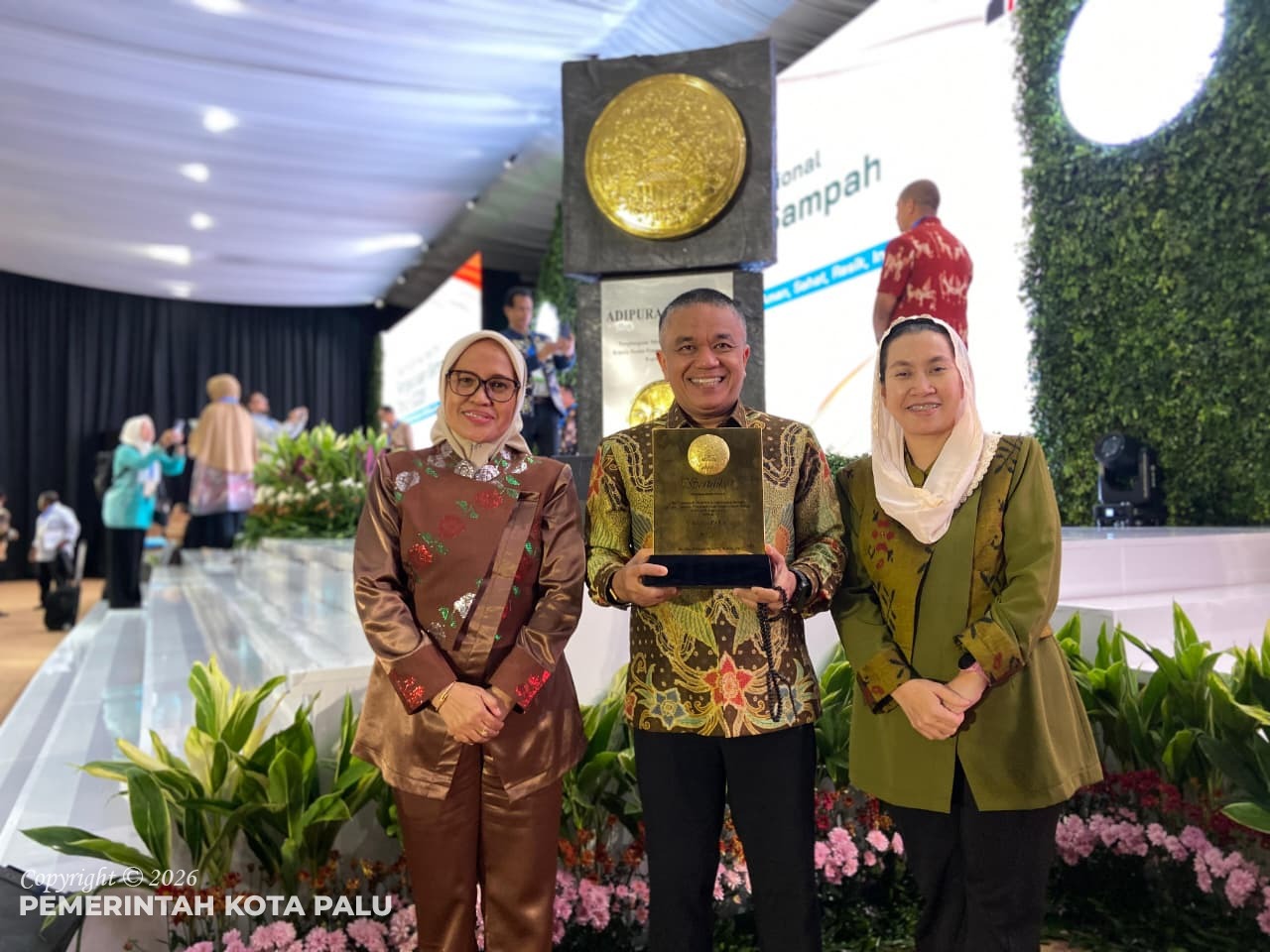 Kota Palu Menuju Kota Bersih menerima penghargaan Menteri Lingkungan Hidup 2026 di Jakarta