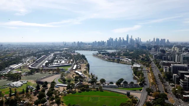 Albert Park di Melbourne dari tampak atas, lokasi yang diusulkan untuk MotoGP Australia 2026 sebelum ditolak Pemerintah Victoria.