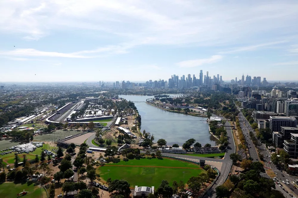 Albert Park di Melbourne dari tampak atas, lokasi yang diusulkan untuk MotoGP Australia 2026 sebelum ditolak Pemerintah Victoria.