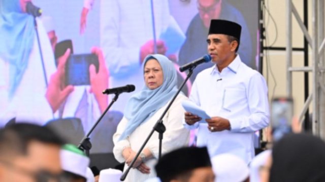 Pembangunan ekonomi Sulteng 1 tahun Anwar-Reny saat Gubernur Anwar Hafid dan Wakil Gubernur Reny Lamadjido menghadiri buka puasa bersama di Palu