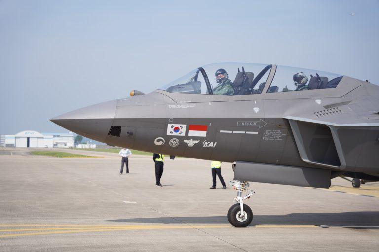 Transfer Teknologi Indonesia-Korea Selatan dalam proyek pengembangan jet tempur KF-21 Boramae yang menjadi simbol kerja sama pertahanan kedua negara.